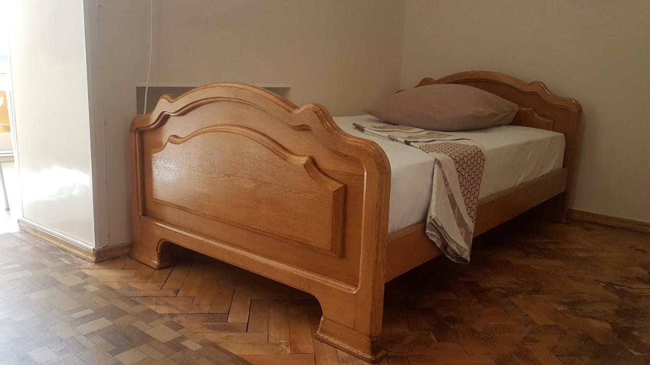 Ara & Gaya Аpartment Apartment Ереван Екстериор снимка